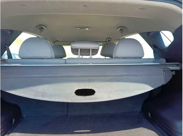 Car image 27