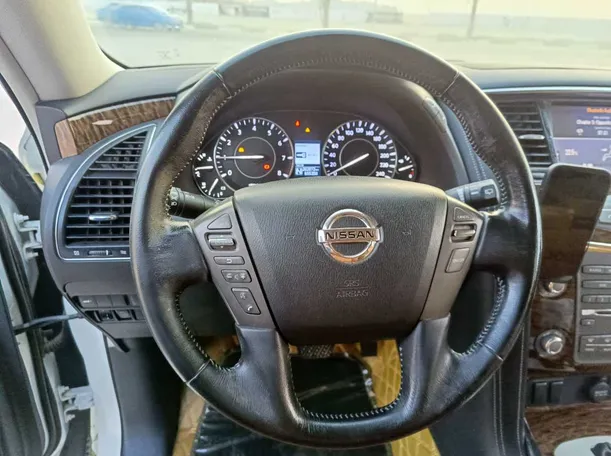 Car image 25