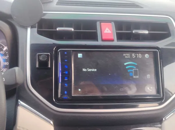 Car image 15