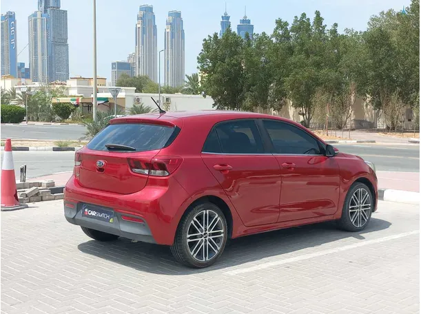 Car image 7
