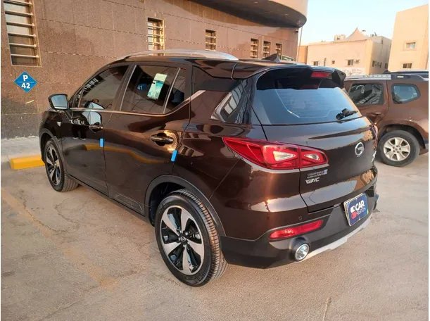 Car image 7