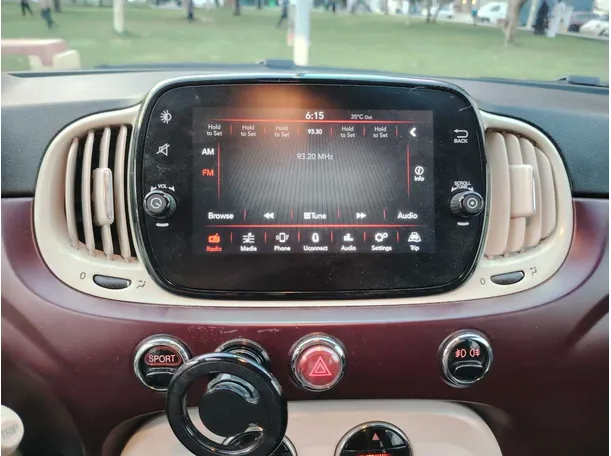 Car image 32