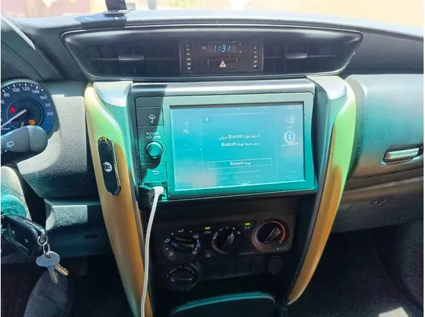 Car image 23