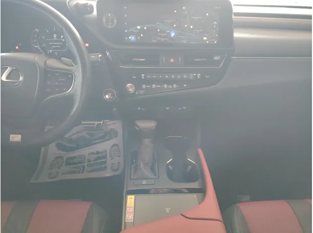 Car image 28
