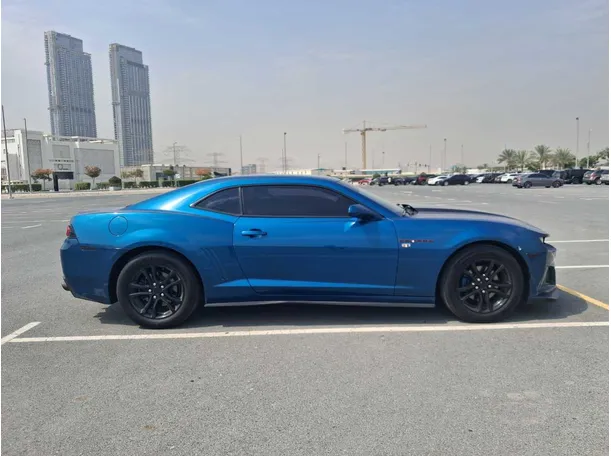 Car image 8