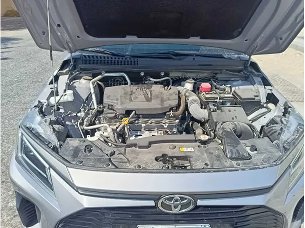 Car image 37
