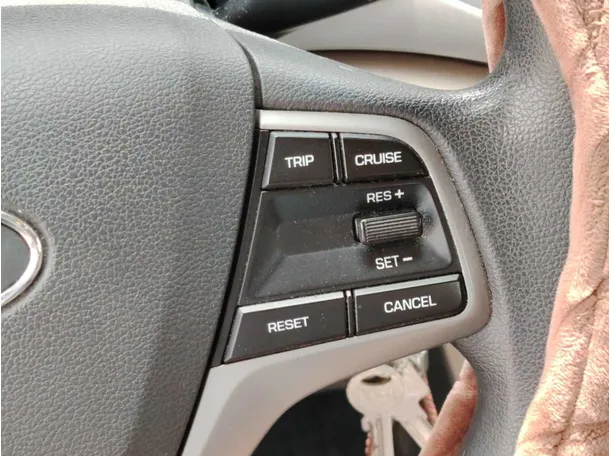 Car image 26