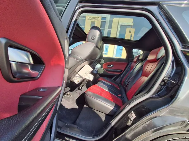 Car image 13