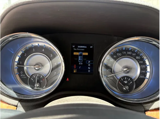 Car image 23