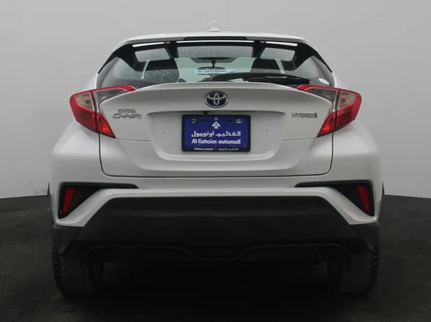Car image 12