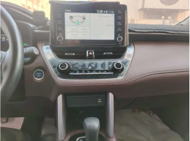 Car image 21