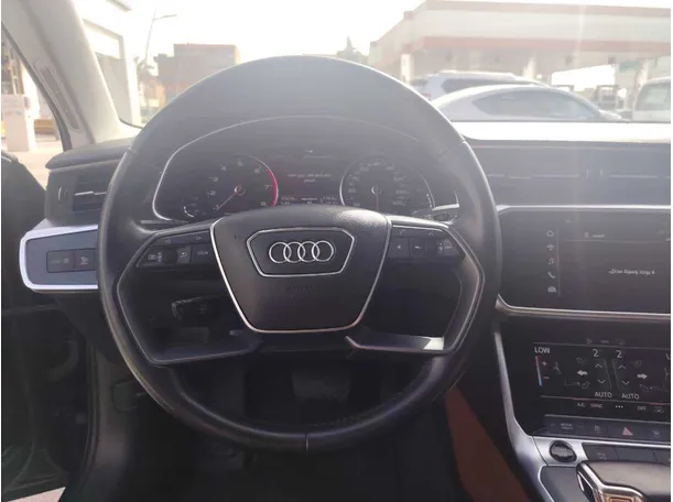 Car image 24