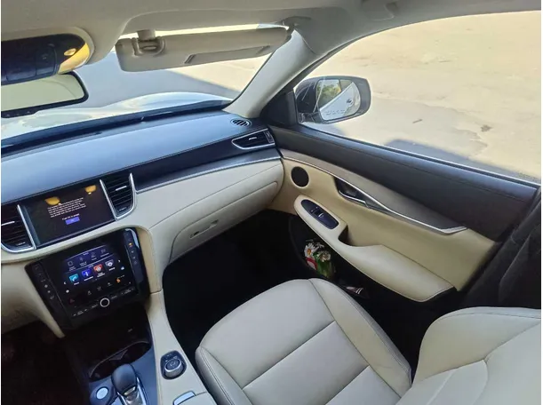 Car image 31