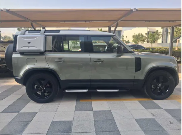 Car image 8