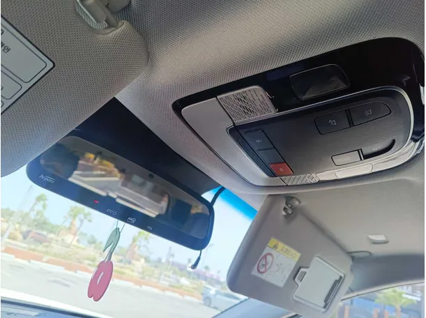 Car image 36