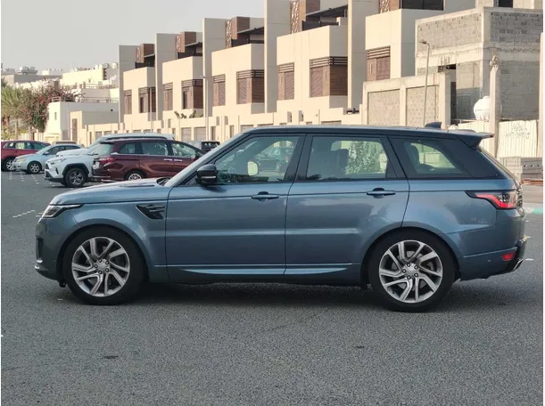 Car image 8