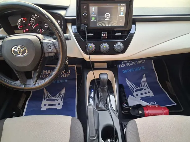 Car image 16