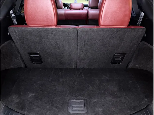 Car image 27