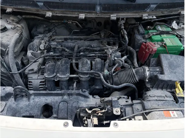 Car image 27