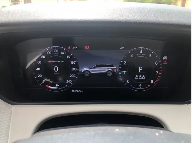 Car image 17