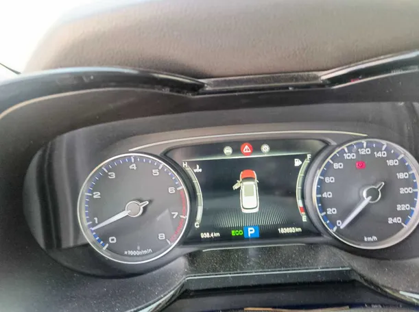 Car image 27