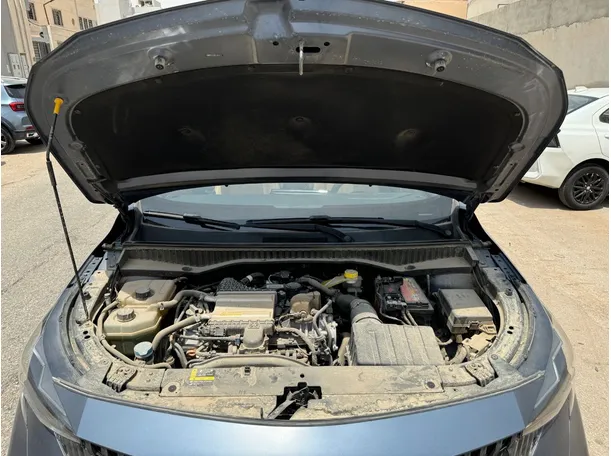 Car image 26
