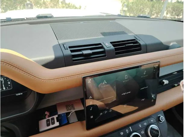 Car image 25