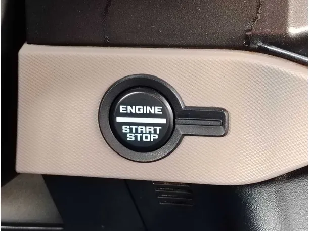 Car image 29