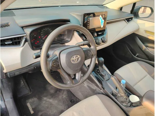 Car image 12