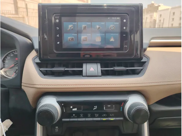 Car image 20