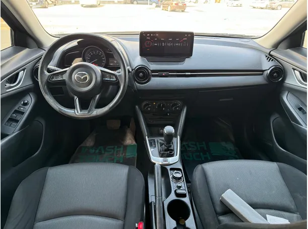Car image 17