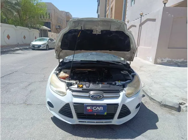 Car image 32