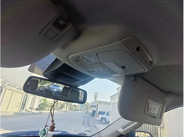 Car image 31