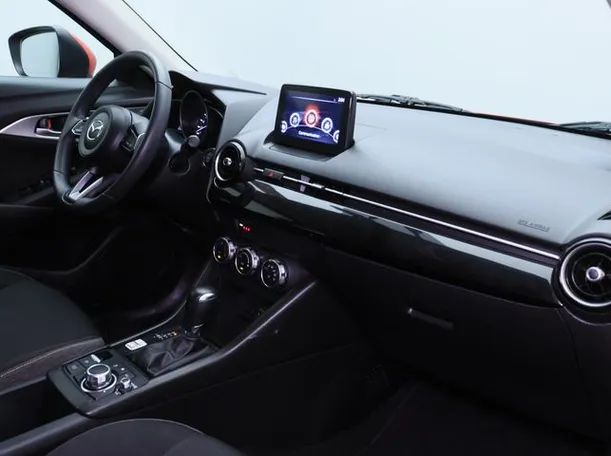 Car image 10