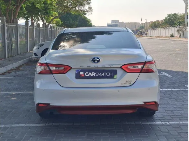 Car image 6