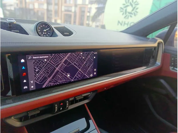Car image 25