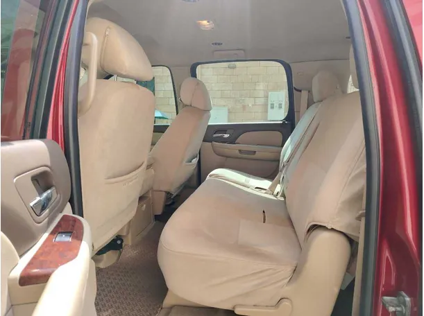Car image 21