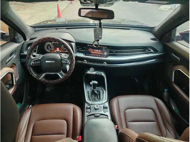Car image 20