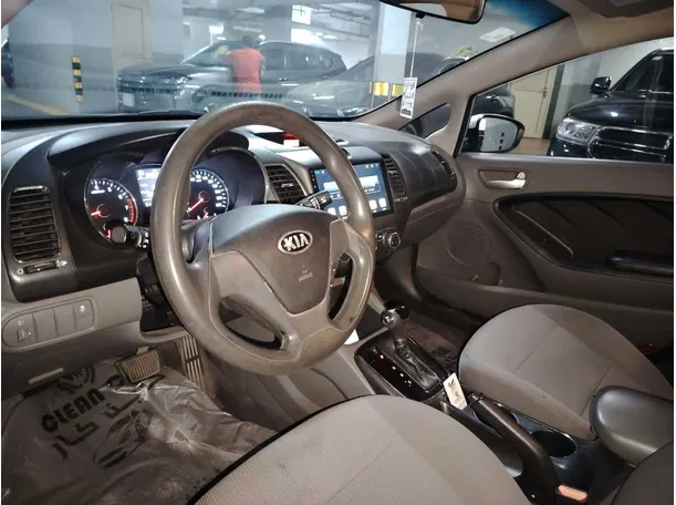 Car image 15