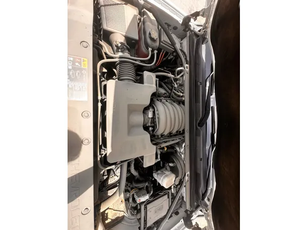 Car image 29