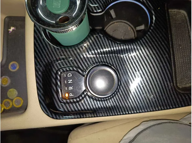 Car image 20