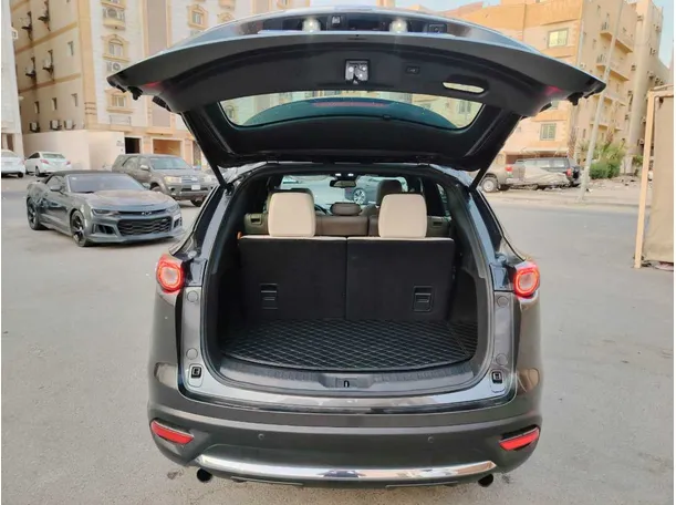 Car image 32