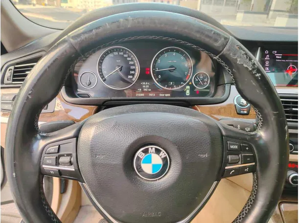 Car image 27