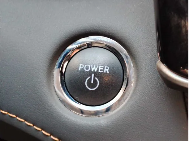 Car image 32