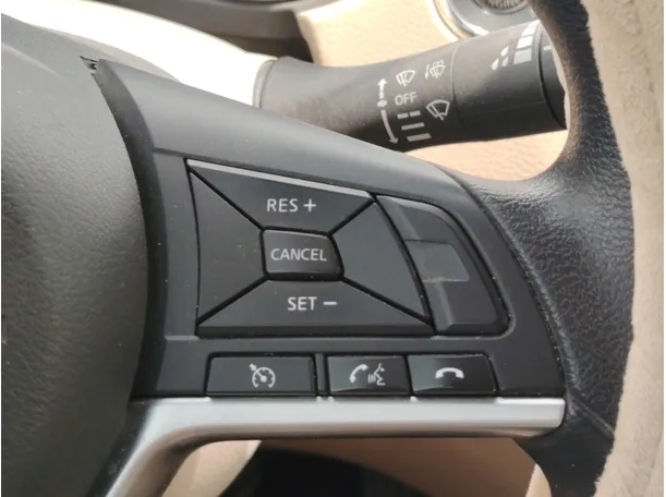 Car image 27