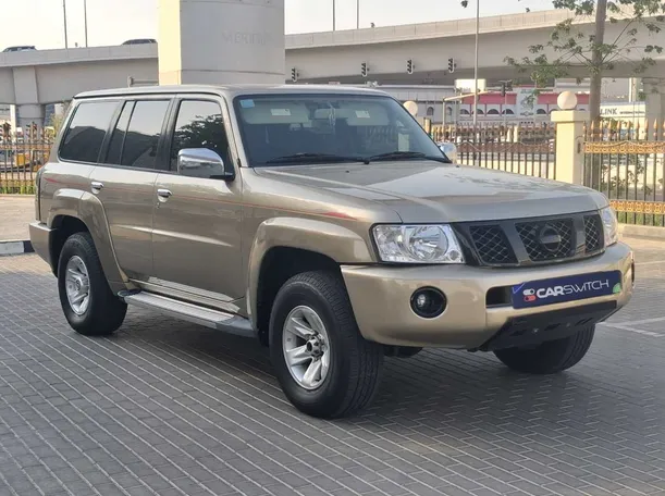 Car image 4