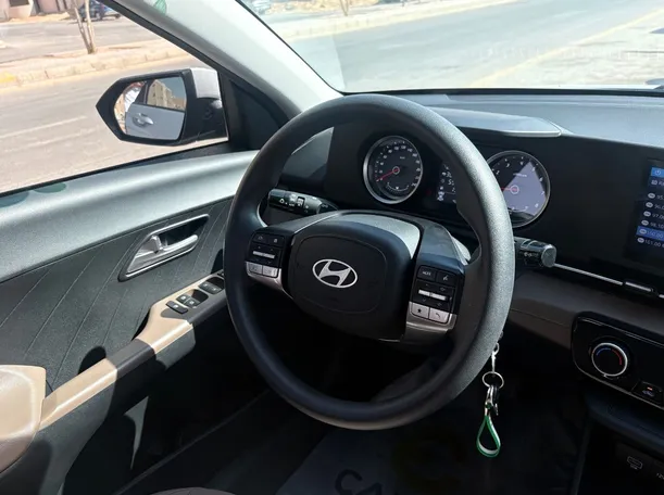 Car image 22