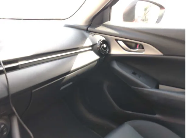 Car image 38