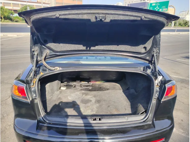 Car image 23