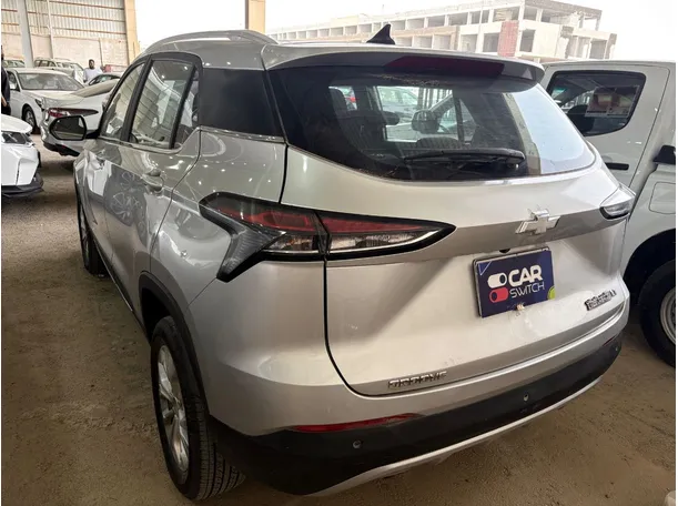 Car image 6